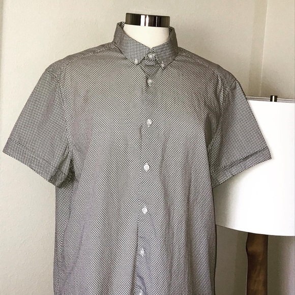 Kenneth Cole Reaction Other - Kenneth Cole Reaction Casual Short Sleeve Shirt  L